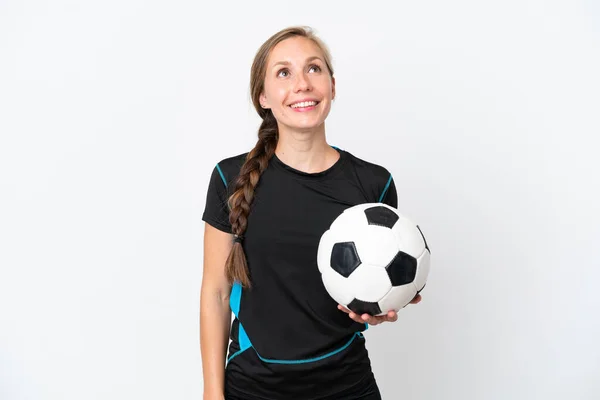 Jonge Voetballer Vrouw Geïsoleerd Witte Achtergrond Denken Een Idee Terwijl — Stockfoto