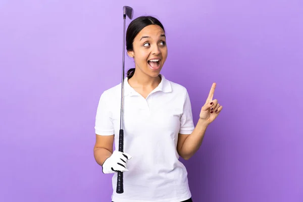 Young Golfer Woman Isolated Colorful Background Intending Realizes Solution While — Stock Photo, Image