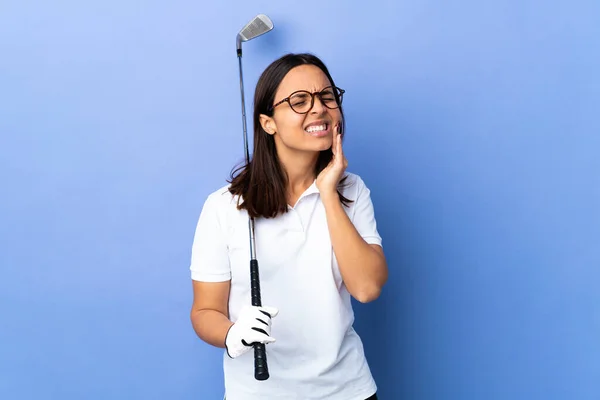 Mladý Golfista Žena Přes Izolované Barevné Pozadí Bolestí Zubů — Stock fotografie