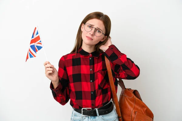 Junge Frau Mit Britischer Flagge Auf Blauem Hintergrund Hat Zweifel — Stockfoto