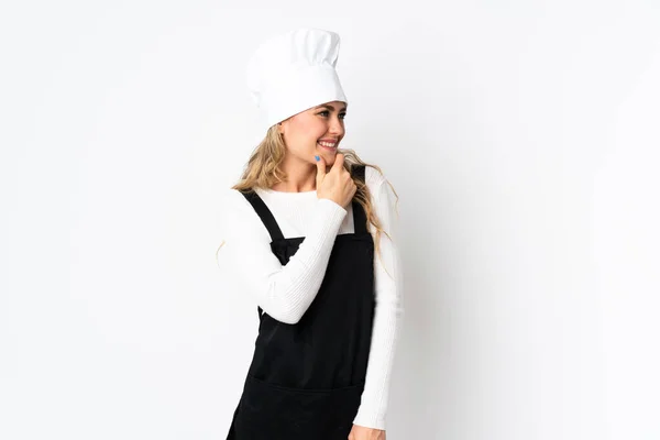 Mladý Brazilský Kuchař Žena Izolované Bílém Pozadí Při Pohledu Stranu — Stock fotografie