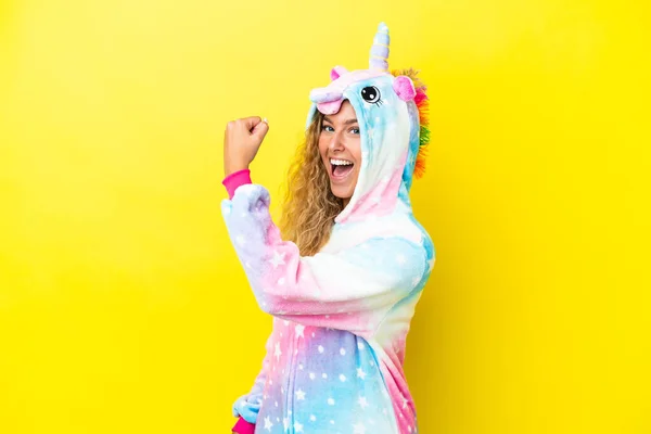 Girl Curly Hair Wearing Unicorn Pajama Isolated Yellow Background Doing — Stock Photo, Image