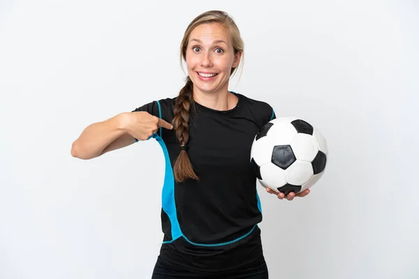 Młody Piłkarz Kobieta Izolowane Białym Tle Zaskoczeniem Wyraz Twarzy — Zdjęcie stockowe