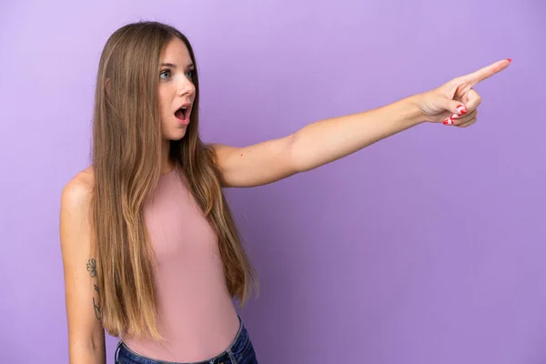 Young Lithuanian Woman Isolated Purple Background Pointing Away — Stock Photo, Image