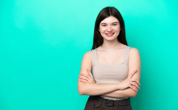 Mujer Rusa Joven Aislada Sobre Fondo Verde Manteniendo Los Brazos — Foto de Stock