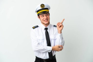 Rus uçak pilotu beyaz arka planda izole edildi. Harika bir fikir.