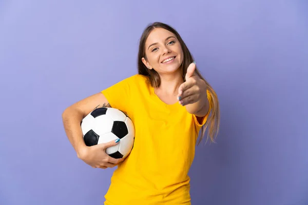 Young Lithuanian Football Player Woman Isolated Purple Background Shaking Hands — 图库照片