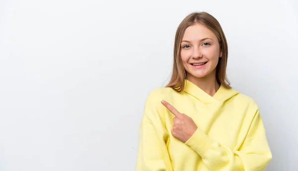 製品を提示するために側面を指す白い背景に隔離された若いロシアの女性 — ストック写真