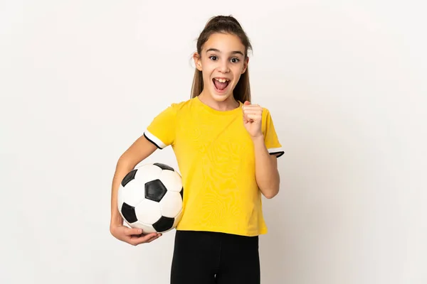 Little Football Speler Meisje Geïsoleerd Witte Achtergrond Vieren Van Een — Stockfoto