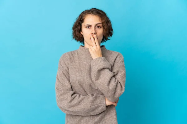 Young English Woman Isolated Blue Background Surprised Shocked While Looking — Stockfoto