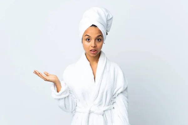 Young Woman Bathrobe Isolated White Background Making Doubts Gesture — Stockfoto