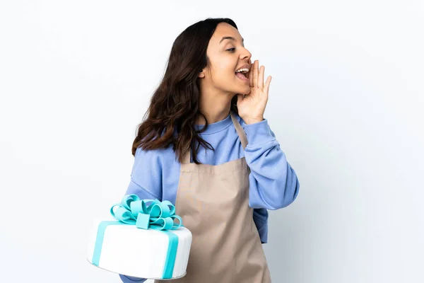 Pastry Chef Holding Big Cake Isolated White Background Shouting Mouth — Stockfoto