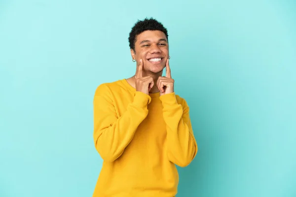 Young African American Man Isolated Blue Background Smiling Happy Pleasant — Foto Stock