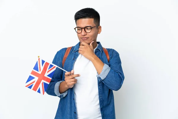 Junge Ecuadorianerin Mit Einer Britischen Flagge Auf Weißem Hintergrund Die — Stockfoto