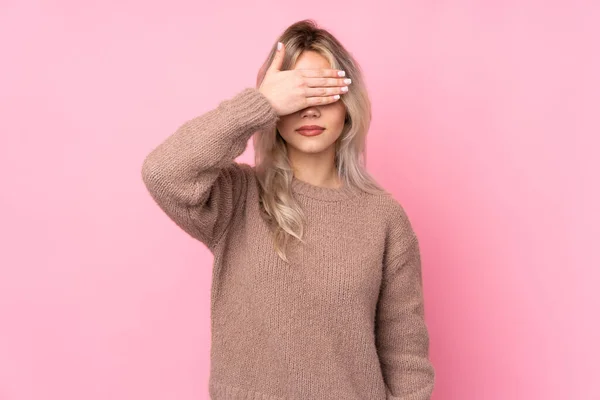 Teenager Blonde Girl Wearing Sweater Isolated Pink Background Covering Eyes — Stockfoto