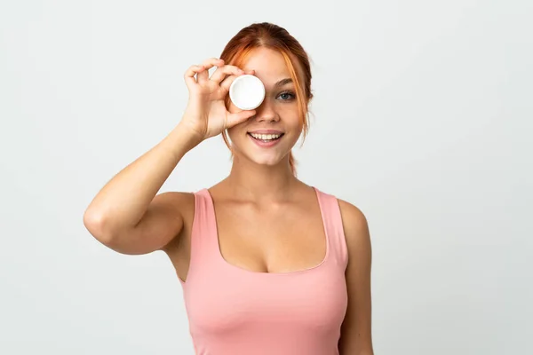 Tiener Russisch Meisje Geïsoleerd Witte Achtergrond Met Moisturizer Geluk — Stockfoto