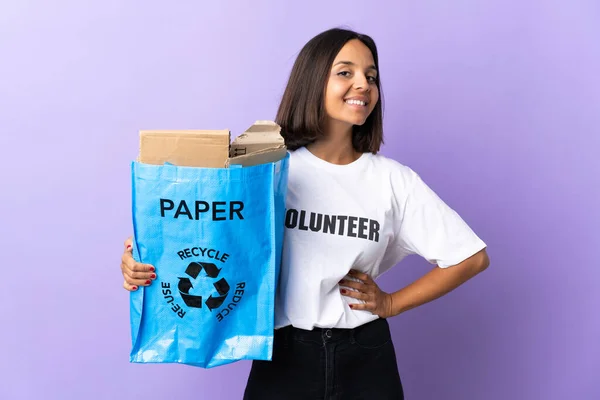 Young Latin Woman Holding Recycling Bag Full Paper Recycle Isolated — Foto Stock