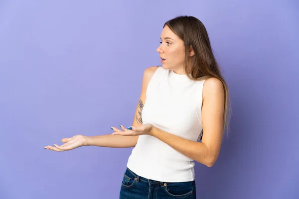 Young Lithuanian Woman Isolated Purple Background Surprise Expression While Looking — Stock Photo, Image