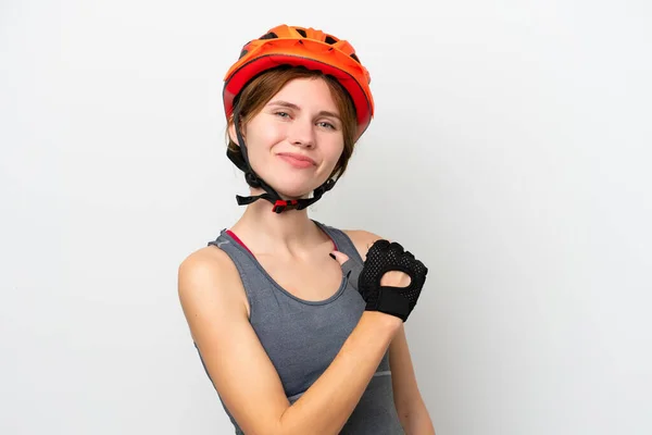 白人の背景に孤立した若いサイクリスト英語の女性誇りと自己満足 — ストック写真