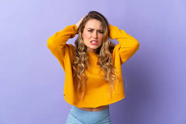 Young Brazilian Woman Isolated Purple Background Doing Nervous Gesture — Stockfoto