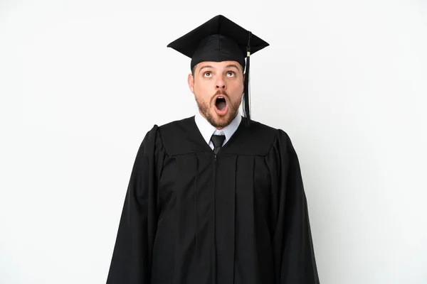 Jonge Universiteit Braziliaanse Afgestudeerde Geïsoleerd Witte Achtergrond Zoek Omhoog Met — Stockfoto