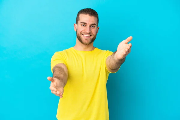Young Handsome Caucasian Man Isolated Blue Background Presenting Inviting Come — ストック写真