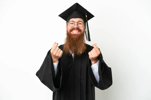 Fiatal Egyetemi Diplomás Vöröses Férfi Elszigetelt Fehér Háttér Hogy Pénzt — Stock Fotó
