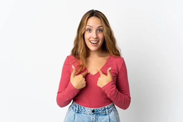 Junge Blonde Frau Isoliert Auf Blauem Hintergrund Mit Überraschendem Gesichtsausdruck — Stockfoto