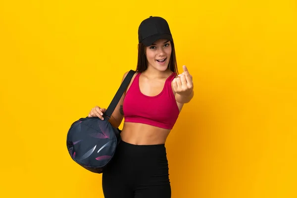 Teenager Sport Girl Sport Bag Doing Coming Gesture — Foto Stock
