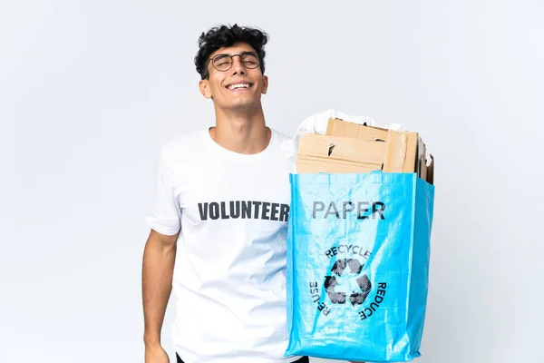 Молодий Чоловік Тримає Мішок Переробки Повний Сміху Паперу — стокове фото