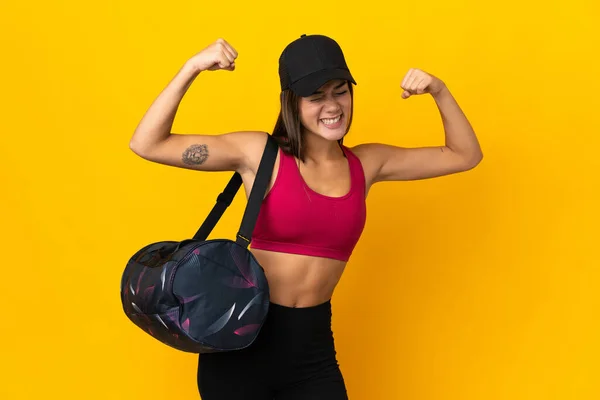 Ragazza Sportiva Adolescente Con Borsa Sportiva Che Gesto Forte — Foto Stock