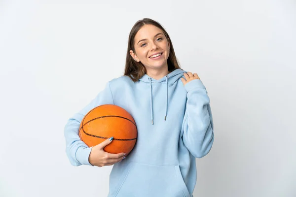 Wanita Muda Lithuania Bermain Basket Terisolasi Latar Belakang Putih Tertawa — Stok Foto