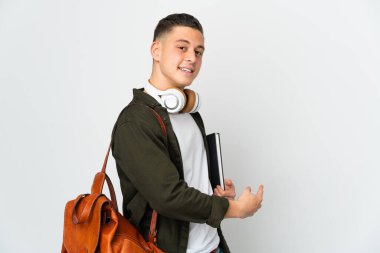 Beyaz arka planda izole edilmiş beyaz bir öğrenci.