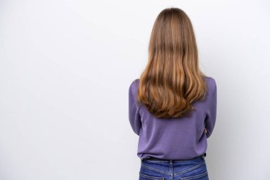 Beyaz arka planda izole edilmiş beyaz bir beyaz kadın.