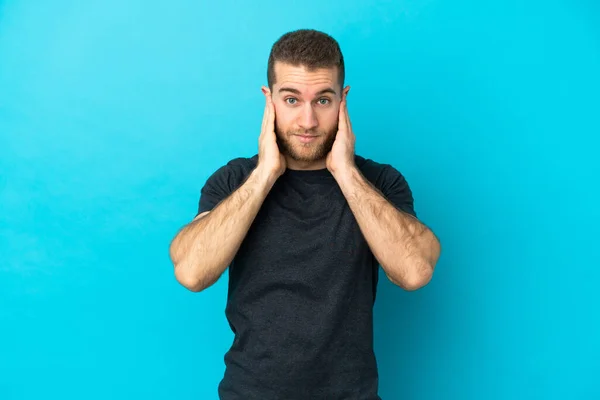 Young Handsome Caucasian Man Isolated Blue Background Frustrated Covering Ears — Stock Photo, Image