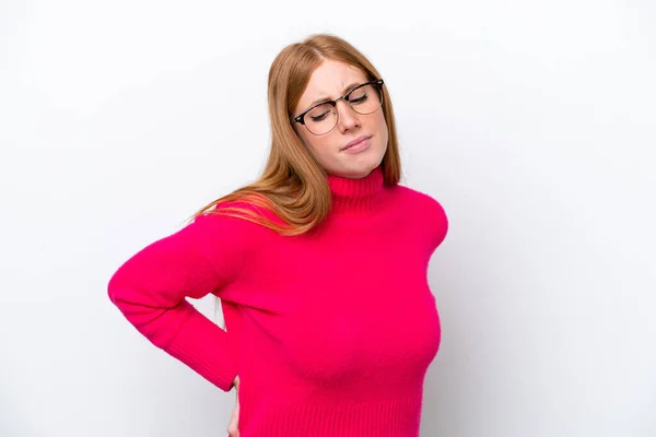 Jeune Femme Rousse Isolée Sur Fond Blanc Souffrant Maux Dos — Photo