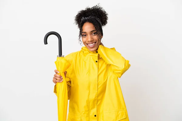 Jovem Com Capa Impermeável Guarda Chuva Isolado Fundo Branco Rindo — Fotografia de Stock