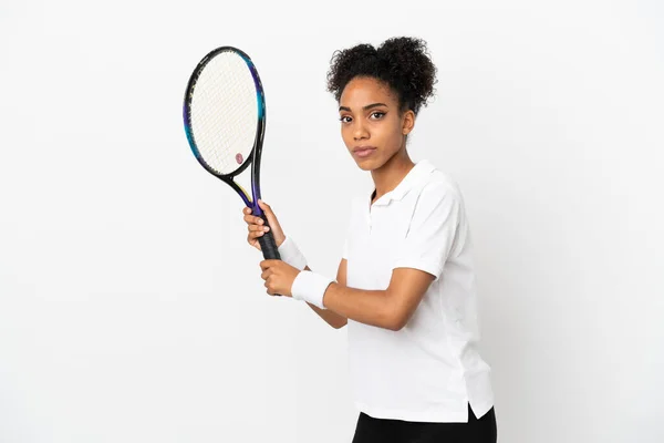 Mujer Latina Joven Aislada Sobre Fondo Blanco Jugando Tenis — Foto de Stock