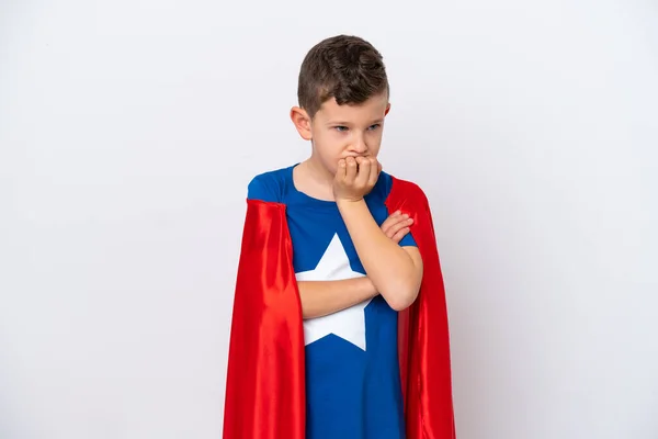 Super Hero Pequeño Niño Aislado Sobre Fondo Blanco Que Tiene — Foto de Stock