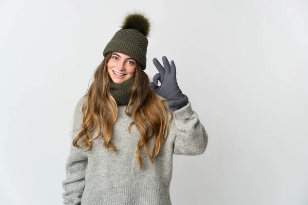 Ung Kaukasiska Kvinna Med Vinter Hatt Isolerad Vit Bakgrund Visar — Stockfoto