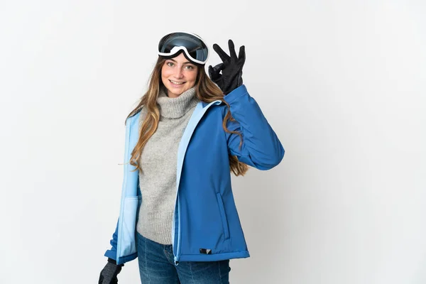 Chica Esquiadora Con Gafas Snowboard Aisladas Sobre Fondo Blanco Mostrando —  Fotos de Stock