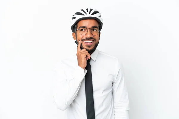 Jeune Homme Affaires Latino Tenant Casque Vélo Isolé Sur Fond — Photo