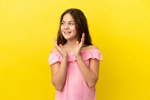 Little Caucasian Girl Isolated Yellow Background Surprise Facial Expression — Stock Photo, Image