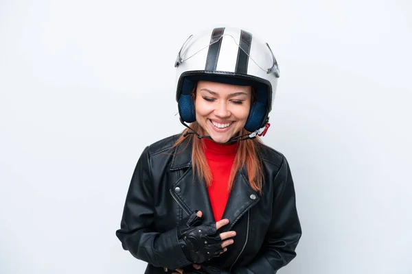 若いですロシアの女の子とともにオートバイヘルメット隔離上の白い背景笑顔多く — ストック写真