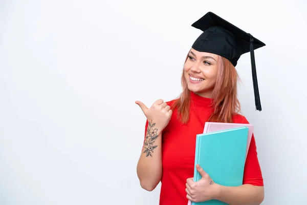 Jovem Estudante Russo Menina Isolada Fundo Branco Apontando Para Lado — Fotografia de Stock