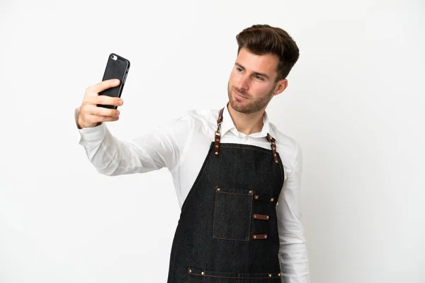 Restaurante Camarero Caucásico Aislado Sobre Fondo Blanco Haciendo Una Selfie —  Fotos de Stock