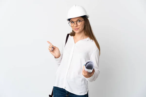 Joven Arquitecta Lituana Con Casco Planos Aislados Sobre Fondo Blanco — Foto de Stock