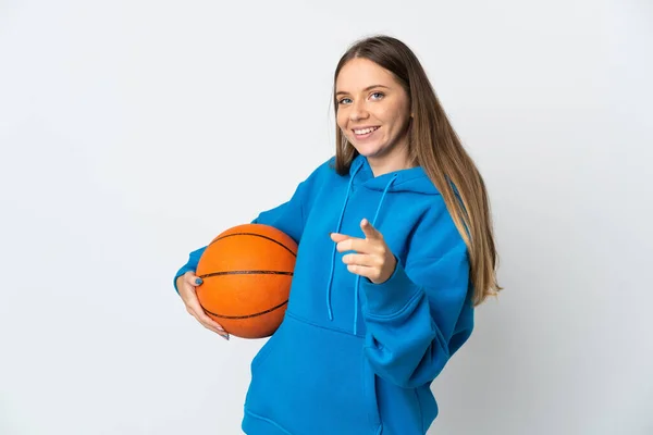 Jonge Litouwse Vrouw Geïsoleerd Witte Achtergrond Basketbal Spelen Wijzen Naar — Stockfoto