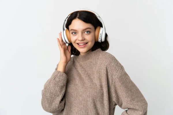 Tiener Oekraïense Meisje Geïsoleerd Witte Achtergrond Luisteren Muziek — Stockfoto