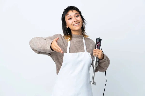 Chef Menina Uruguaia Usando Liquidificador Mão Sobre Fundo Branco Isolado — Fotografia de Stock